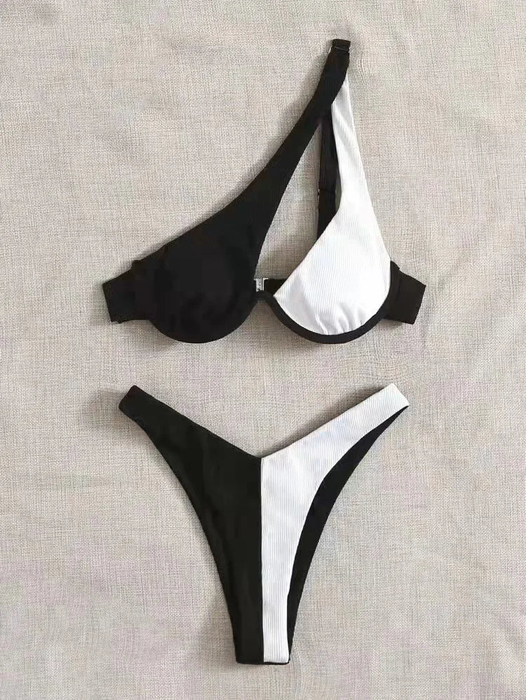 Biquíni de Verão Brasileiro Glamour Tropical Swimwear 2025.